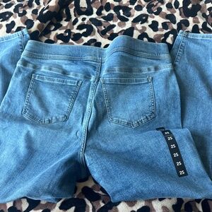 Torrid Lean Jean 2 short